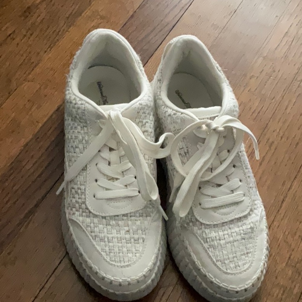 Women's Persephone Sneakers - Universal Thread White 8.5